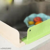 Kitchen Water Splash Guard / Sink Splashback for Dish Washing